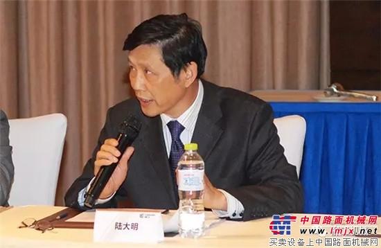 中国工程机械工业协会工业车辆分会六届七次常务理事会在柳州召开